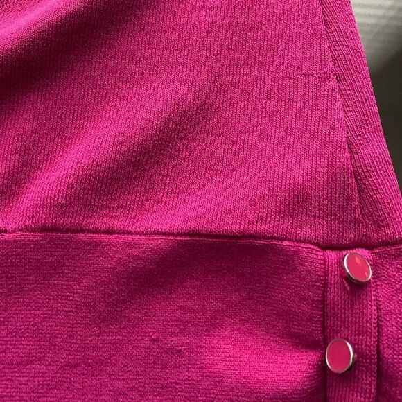 Coldwater Creek Fuchsia 3/4 Sleeve V-Neck/Button Hem Detail - Picture 3 of 7